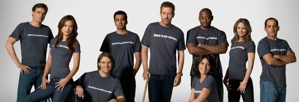 A szupercsapat. Mint az összes orvos, aki mindenhez ért, kívülről tudja az összes szakterület minden betegségét, diagnosztizál, laborozik, műt és kutat. Mindezt TB-re. 