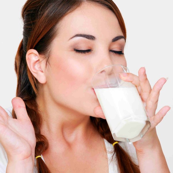 Finom! Fotó: http://www.benefitsofkefir.com/wp-content/uploads/2014/09/Woman-Drinking-Milk-kefir.jpg