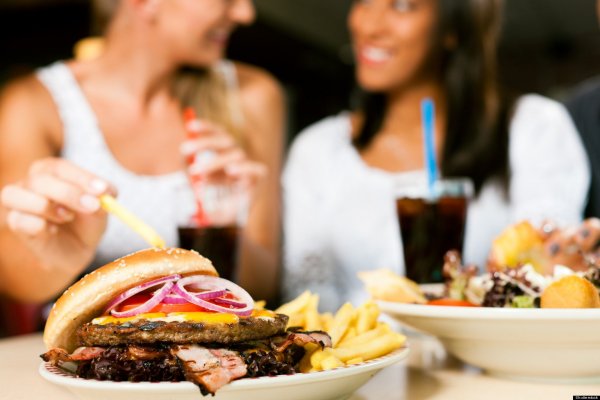 Összetart az étel.