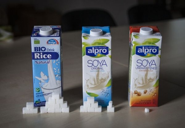 Fotó: Dívány http://divany.hu/galeria/divany/alapkonyha/2015/07/28/ennyi_cukor_van_az_egeszseges_etelekben_es_italokban/5