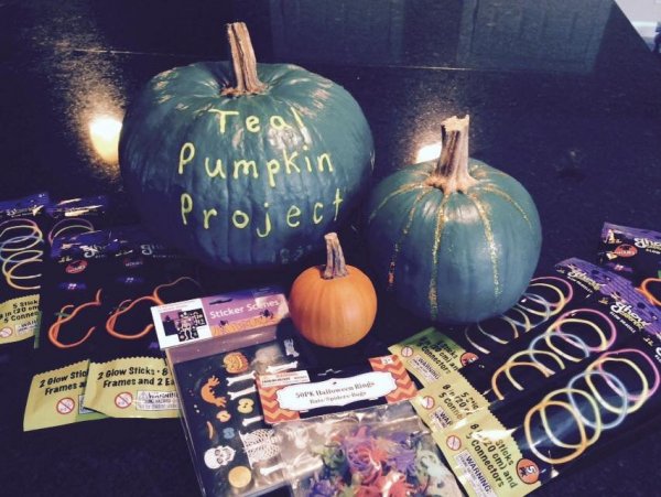 Fotó: Facebook #TealPumpkinProject