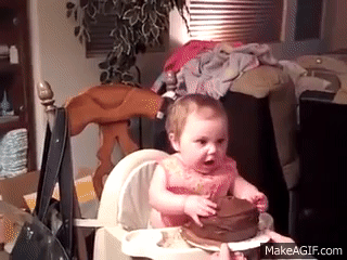 A szomszéd gyerek persze mindent eszik, jóllakik, nyugodt, éjjel is alszik...